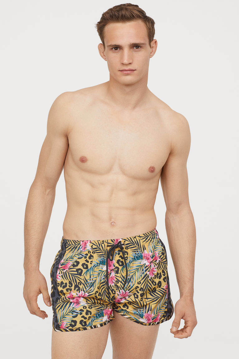 Short Patterned Swim Shorts - Yellow/leopard print - Men | H&M US