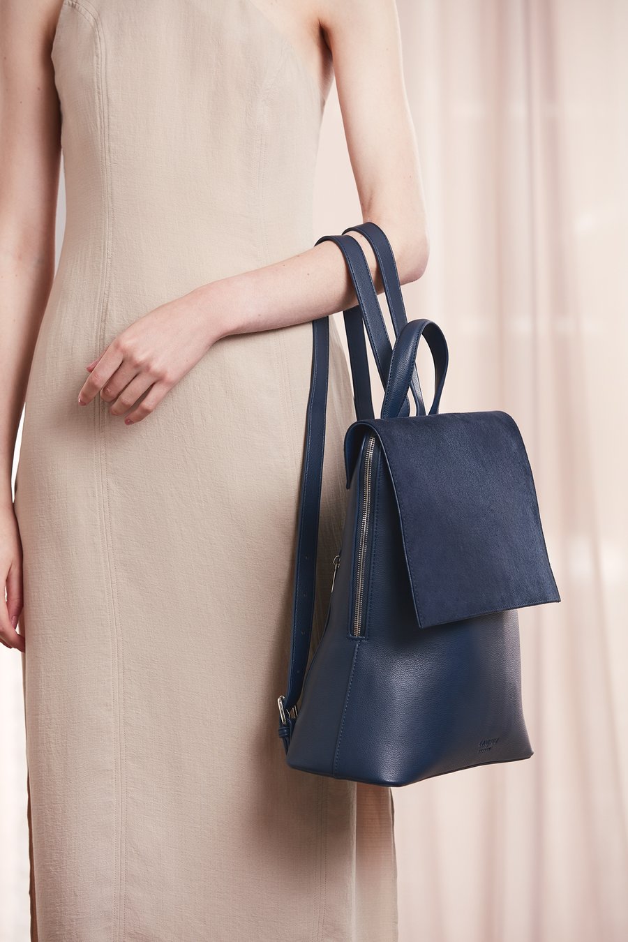 Dahlia - Minimalist women’s...