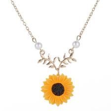 Delicate Sunflower Pendant Necklace For Women Creative Imitation Pearls Jewelry Necklace Clothes Accessories