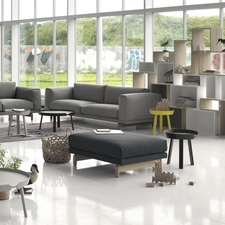 A R Store - Rest Pouf - Product Detail