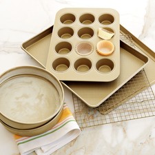 Williams-Sonoma Goldtouch® Nonstick 6-Piece Essentials Bakeware Set | Williams-Sonoma