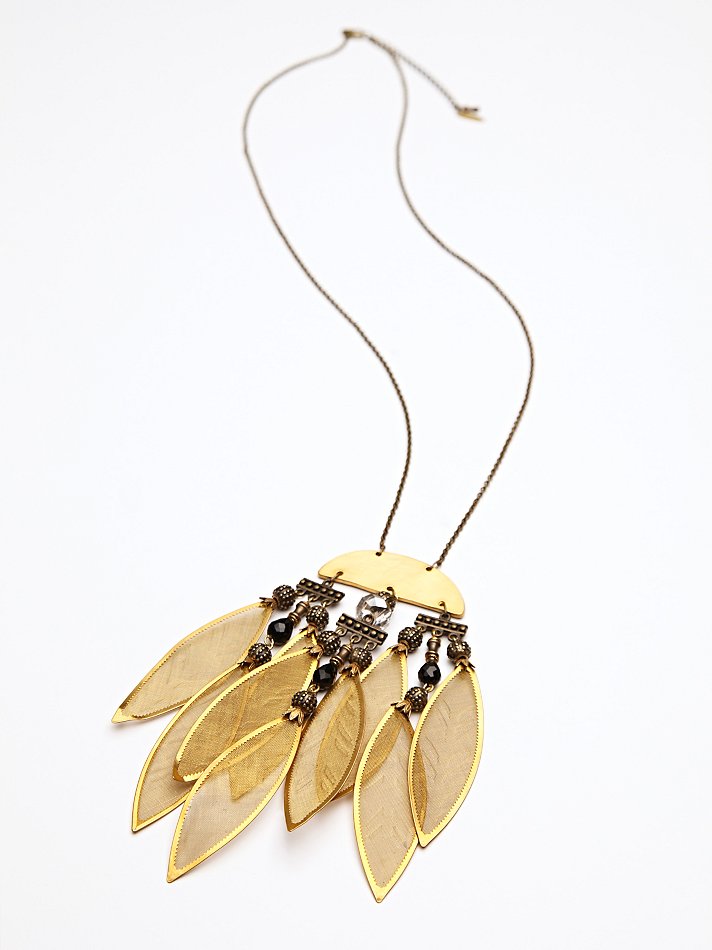 Mimi Scholer for Nazari Pau...