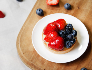 FRESH FRUIT TART
