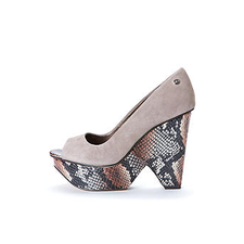 Calvin Klein Kainen Pump