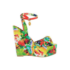 Hellwaiin Holiday Wedge