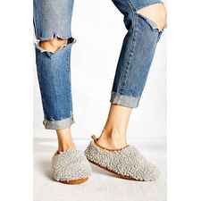 Cloud Slipper - Urban Outfitters