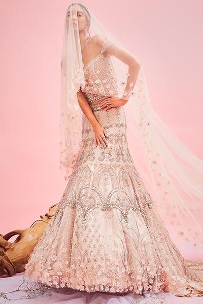 Manish Malhotra Wedding Leh...