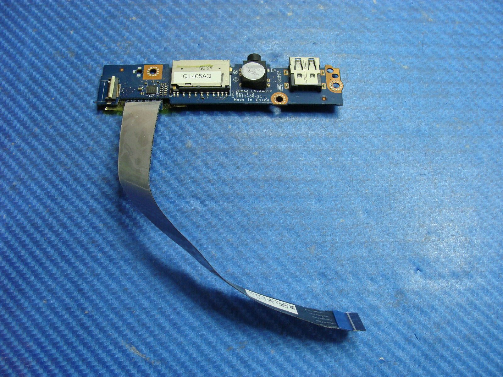 Toshiba E45T-AST2N02 15.6" ...