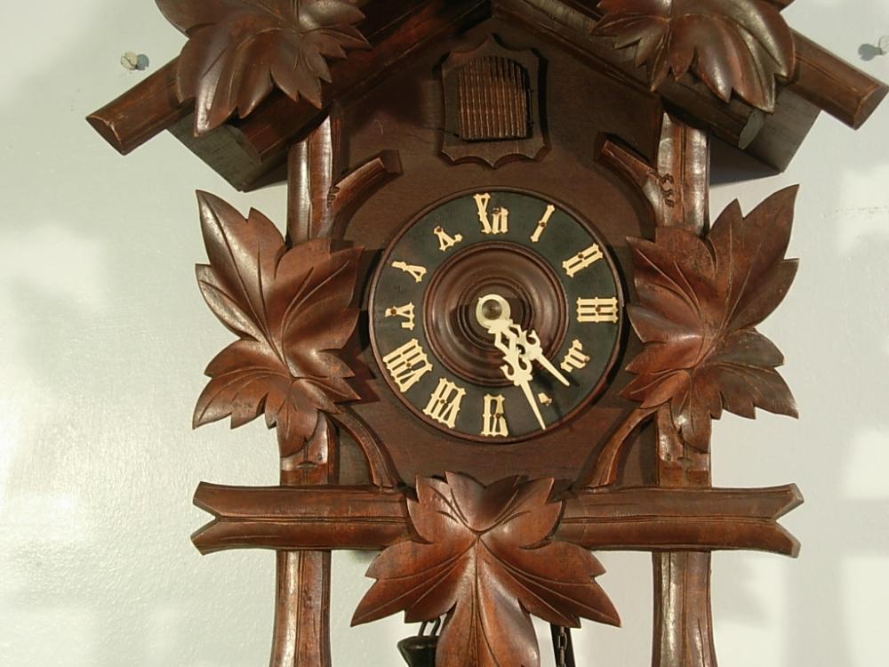Cuckoo clock - Antique Clocks