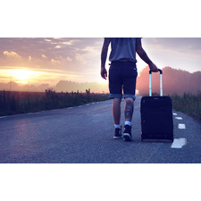 Trendiga resväskor, ryggsäckar och väskor