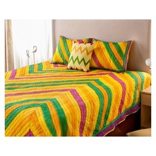 Multicolour Hand Qulited Bedspread with Patch Border