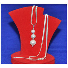 100 Piece Jewellery Hamper