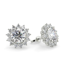 ROUND HALO CLAWS SET EARRING