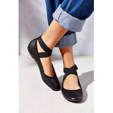 Kimchi Blue Elastic Cross-Strap Flat