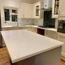 Bianco Stratus Quartz worktop, Kitchentop, Countertop