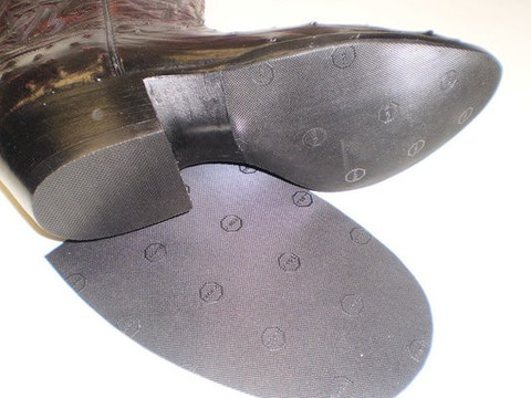 MEN'S RUBBER HALF SOLE REPL...