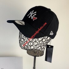 MLB NY 9Forty Heart Adjustable Cap New York Yankees Hat Black