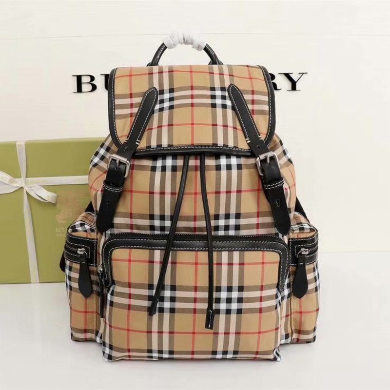 Burberry Backpack In Vintag...