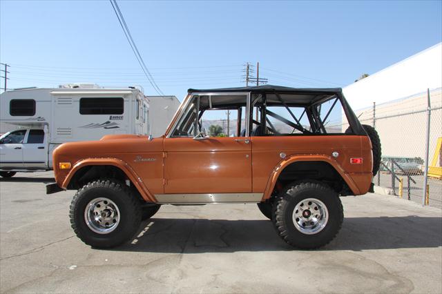 73 CLASSIC FUEL INJECTED EARLY 4X4 FORD BRONCO FOR SALE