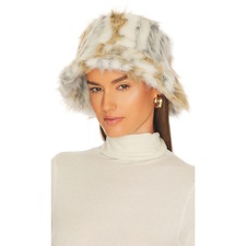 8 Other Reasons Faux Fur Bucket Hat in Cream Mix | REVOLVE