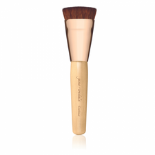 https://beautythings.co.uk/jane-iredale-contour-makeup-brush/