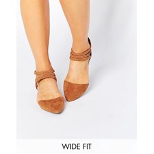 New Look Wide Fit Plait Point Shoe