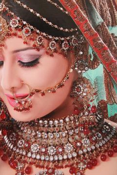 Gorgeous Indian Ethnic Comp...