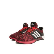 The Solar RNR Running Shoes in Black & Red