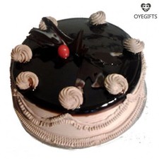 Shop online Plain Chocolate Cake Same Day Delivery through OyeGifts