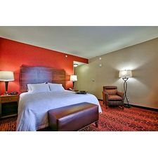 Hampton Inn Suites Scottsdale Riverwalk - Hotel Pet Policy