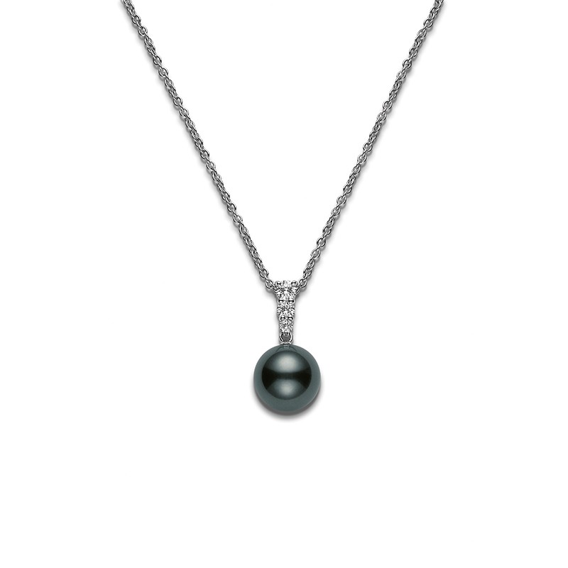 Mikimoto Black South Sea Cu...