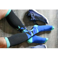 Unisex Graduated Colorful Patterned Compression Knee High Socks for Men and Women