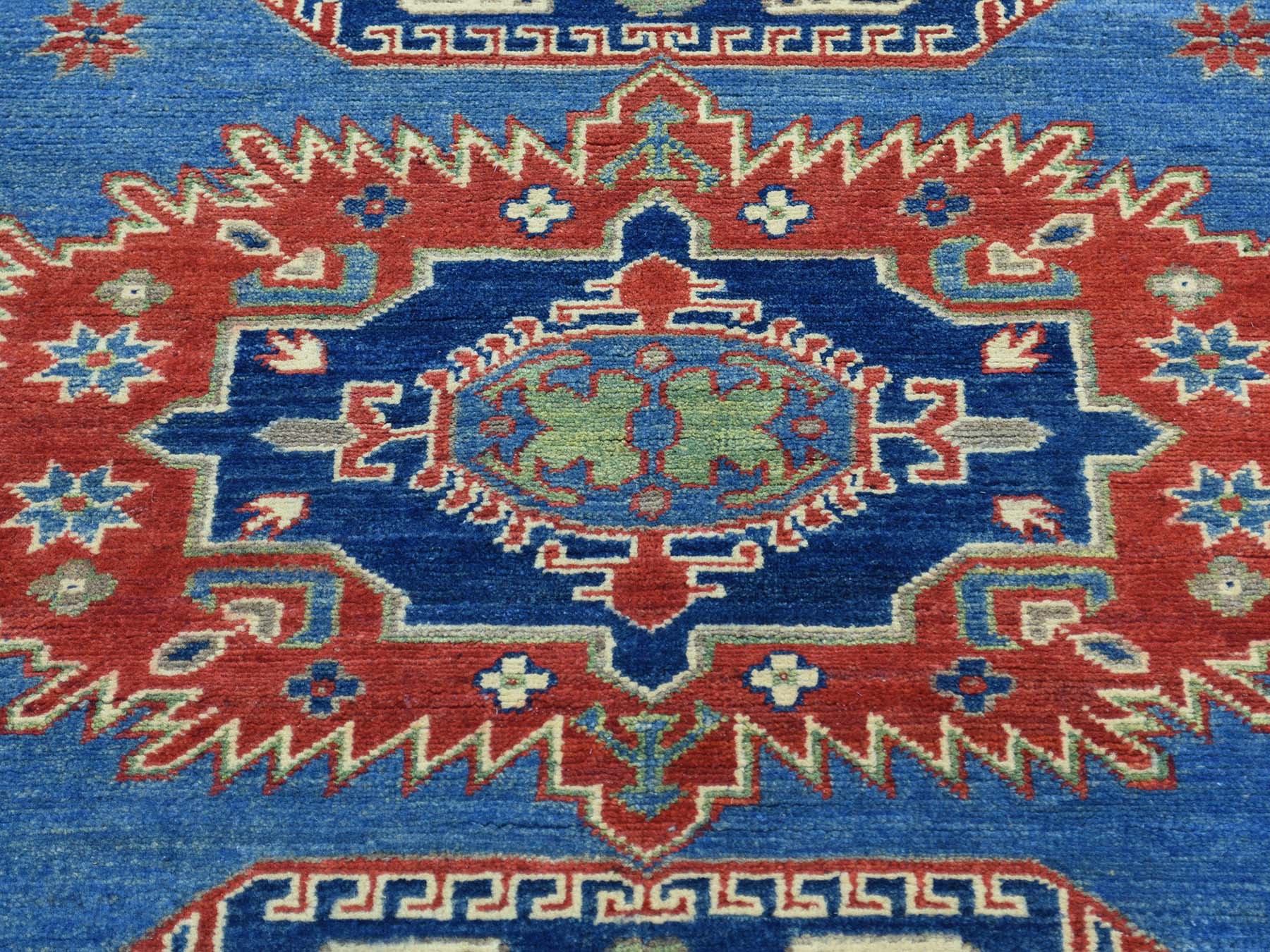 Buy 6'1"x9' Hand-Knotted Ge...