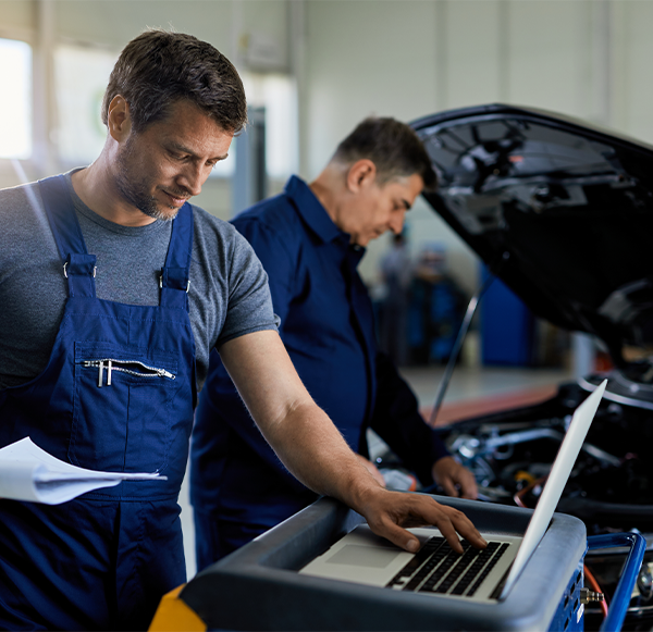 Engine control master