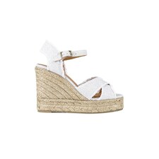 Castaner Bromelia Wedge in Blanco &amp; Oro | REVOLVE