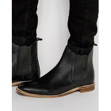 Chelsea Boots In Black Scotchgrain Leather With Natural Sole ...