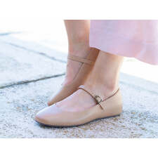 agnes mary jane flat in sand on a model