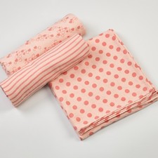pink-licious swaddles set
