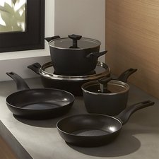 Moneta Nova 8-Piece Cookware Set