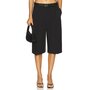 Female Model wearing EAVES ...