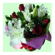 Bouquet of Roses and Lilies - Blooming Love