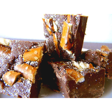 Julie's Fudge - BEER & PRETZELS - Yummy Man Candy Fudge Wonderment - 6 Pieces (1/2lb)