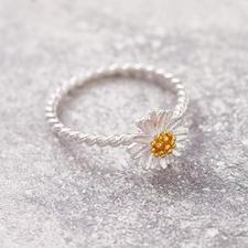 sterling silver daisy flower ring