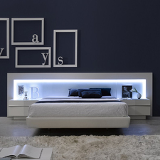 J&M Furniture Valencia White Queen Platform Bed