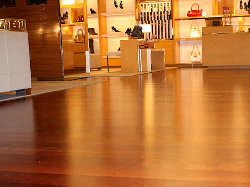 Store Wooden Flooring in Au...