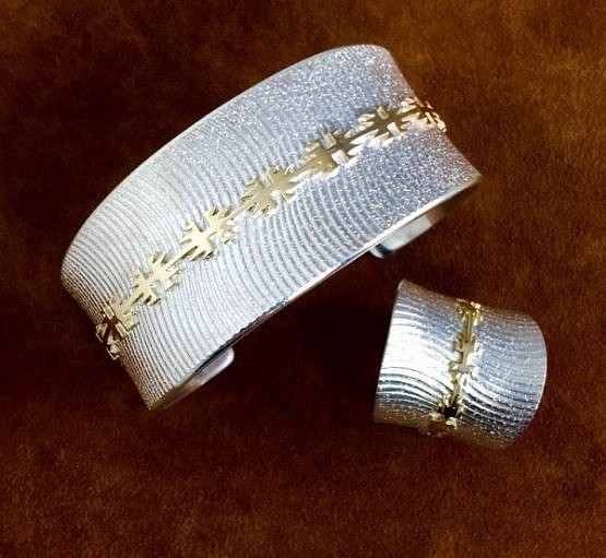 Alfred Joe Solid 14K Gold O...