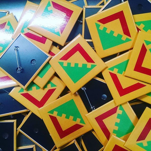  Custom Diamond Buttons wit...