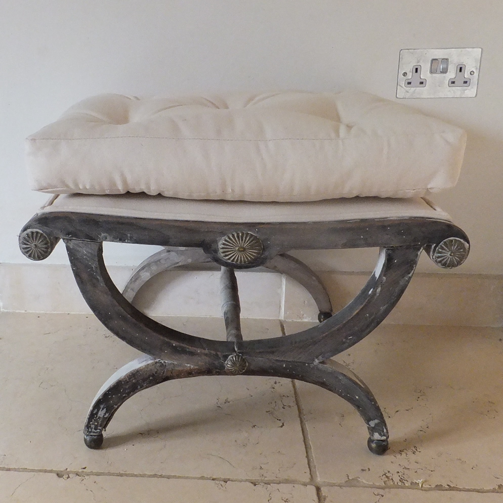 Georgian stool