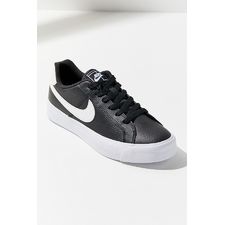 Slide View: 1: Nike Court Royale Sneaker