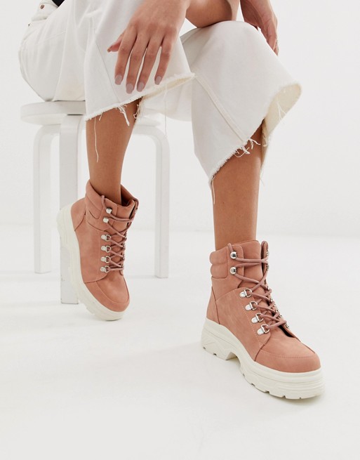  chunky flat boots in nude